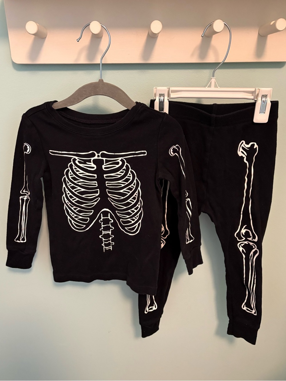 Old Navy Black Skeleton Pajama Set